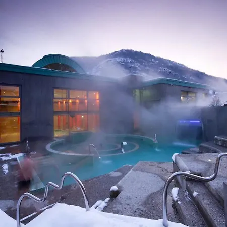 シャレー Chalet De 2 Chambres Avec Piscine Partagee Jardin Amenage Et Wifi A Ax Les Thermes
